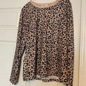 Long sleeve leopard print shirt